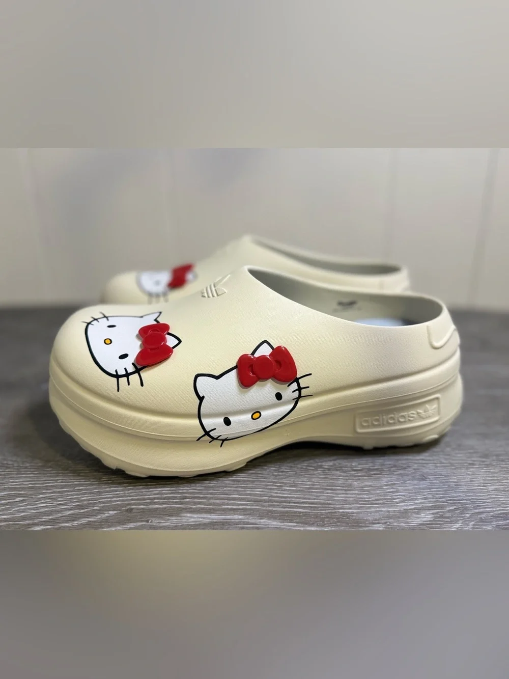 Adidas x Hello Kitty Special Edition adiFOM Stan Smith Mule Sz 9
